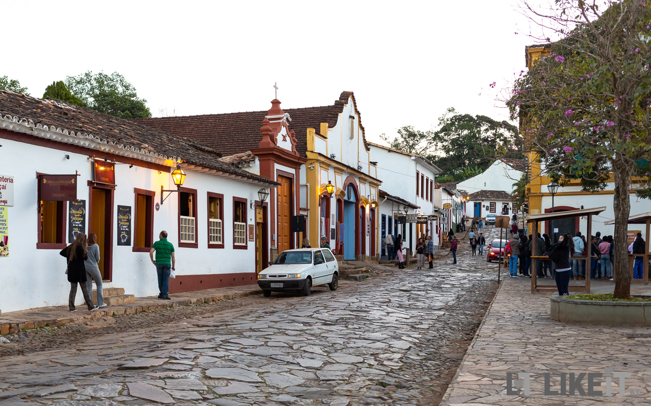 Straße in Tiradentes, Minas Gerais, Brasilien